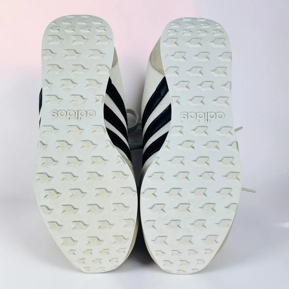 Adidas V Racer 2.0 Women's Size 6 White Black DB0424 Sneakers